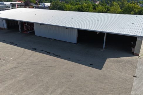 1176  m² Halle