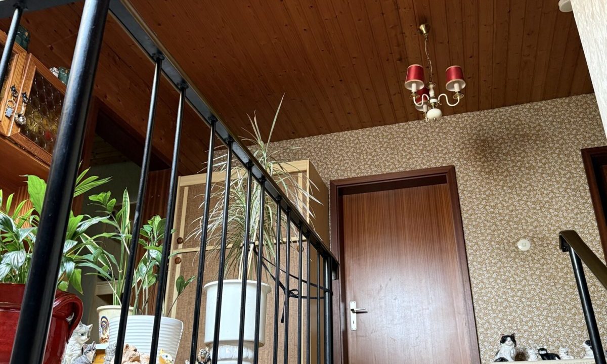 Treppe ins OG
