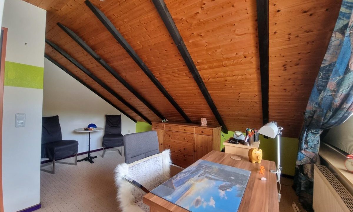Arbeitszimmer OG